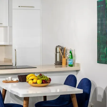 Bodrum Infinity * トゥルグトレイス